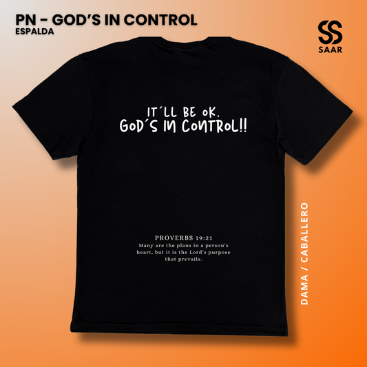 GOD´S IN CONTROL | Playera Negra